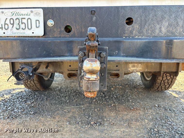 image for item EC8301 2019 Ford F250 Super Duty Ext. Cab utility bed pickup truck