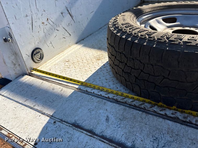 image for item EC8301 2019 Ford F250 Super Duty Ext. Cab utility bed pickup truck