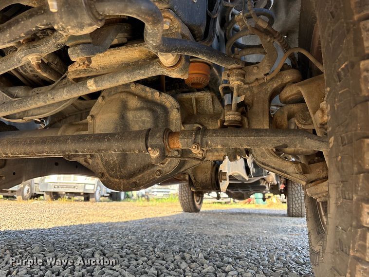 image for item EC8301 2019 Ford F250 Super Duty Ext. Cab utility bed pickup truck