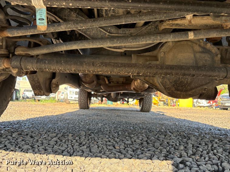 image for item EC8301 2019 Ford F250 Super Duty Ext. Cab utility bed pickup truck