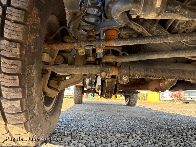 image for item EC8301 2019 Ford F250 Super Duty Ext. Cab utility bed pickup truck