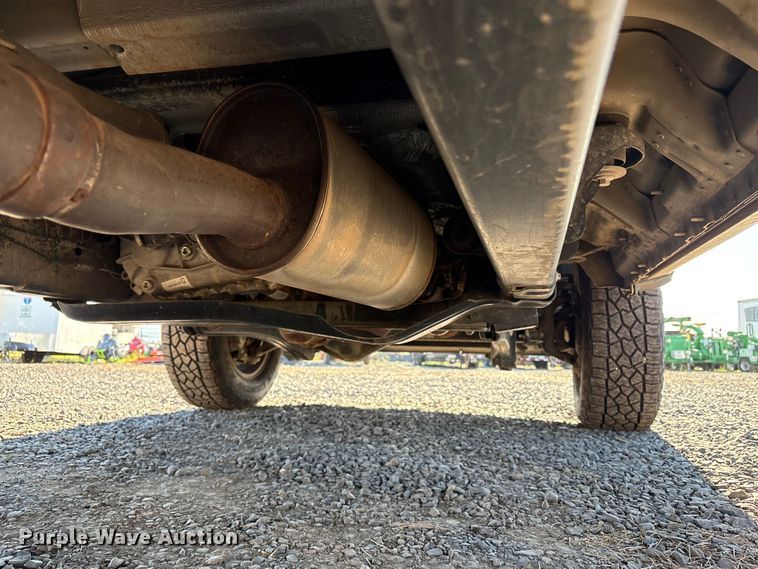 image for item EC8301 2019 Ford F250 Super Duty Ext. Cab utility bed pickup truck