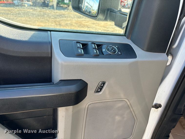 image for item EC8301 2019 Ford F250 Super Duty Ext. Cab utility bed pickup truck