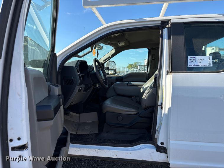 image for item EC8301 2019 Ford F250 Super Duty Ext. Cab utility bed pickup truck