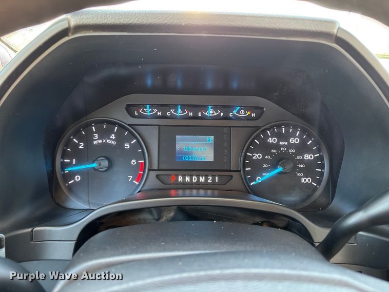 image for item EC8301 2019 Ford F250 Super Duty Ext. Cab utility bed pickup truck