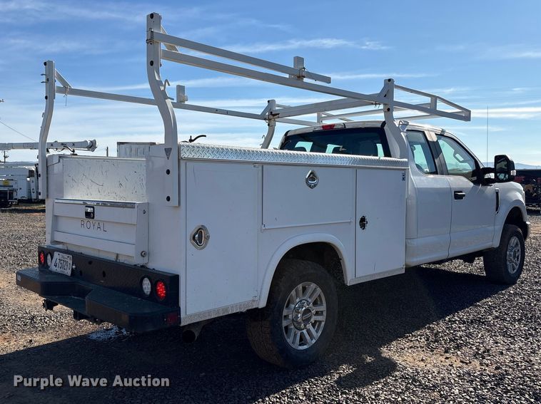 image for item EC8311 2019 Ford F250 Super Duty Ext. Cab utility bed pickup truck