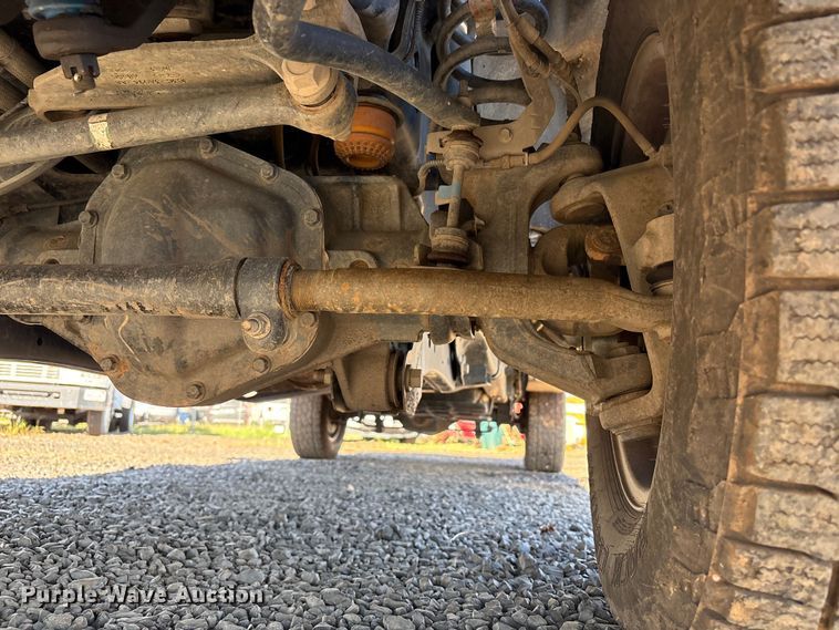 image for item EC8311 2019 Ford F250 Super Duty Ext. Cab utility bed pickup truck