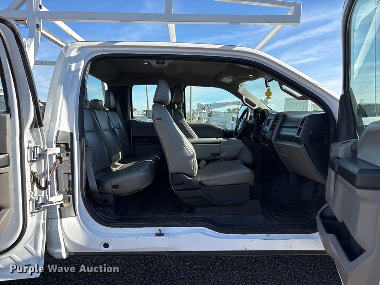 image for item EC8311 2019 Ford F250 Super Duty Ext. Cab utility bed pickup truck