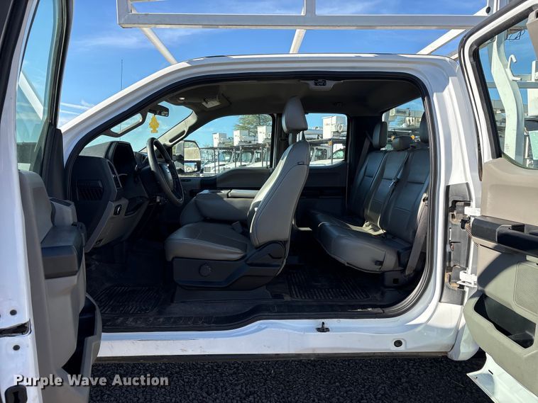 image for item EC8311 2019 Ford F250 Super Duty Ext. Cab utility bed pickup truck