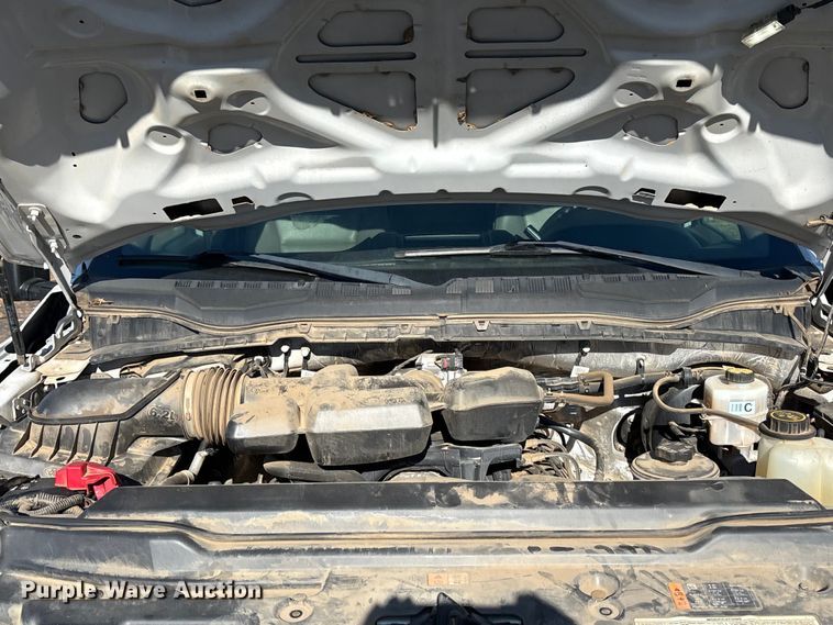 image for item EC8311 2019 Ford F250 Super Duty Ext. Cab utility bed pickup truck