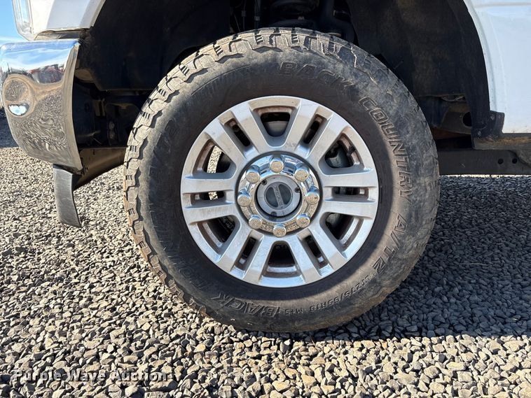 image for item EC8311 2019 Ford F250 Super Duty Ext. Cab utility bed pickup truck