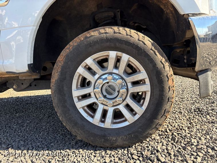 image for item EC8311 2019 Ford F250 Super Duty Ext. Cab utility bed pickup truck