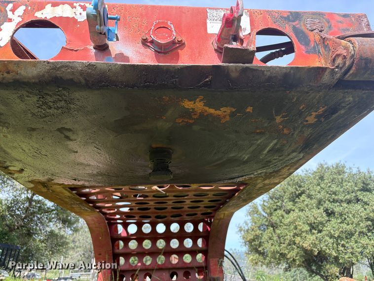 image for item EC8320 1977 Cozad lowboy equipment trailer