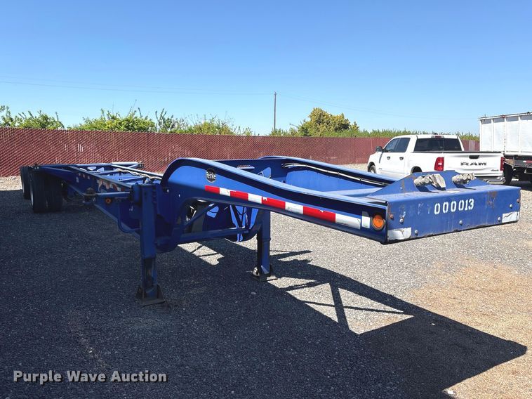 image for item EC8333 2013 Reinke container trailer