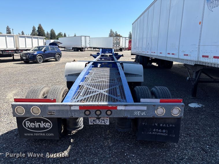 image for item EC8333 2013 Reinke container trailer