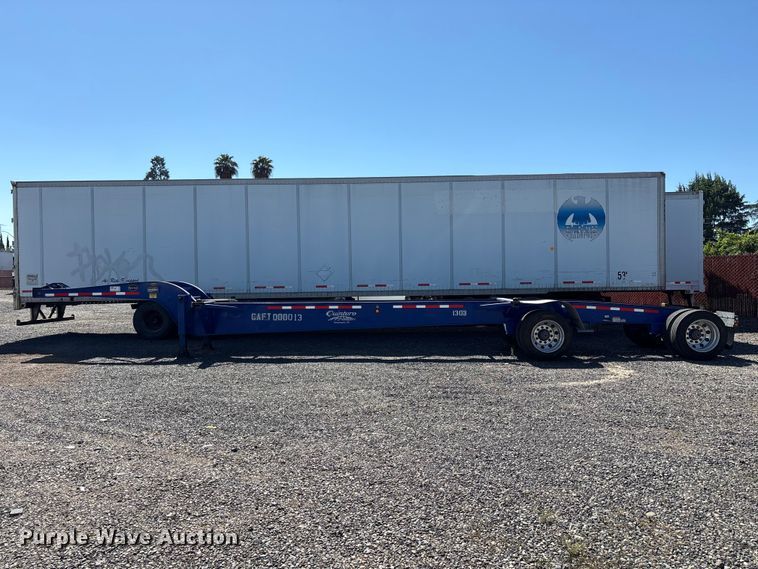 image for item EC8333 2013 Reinke container trailer