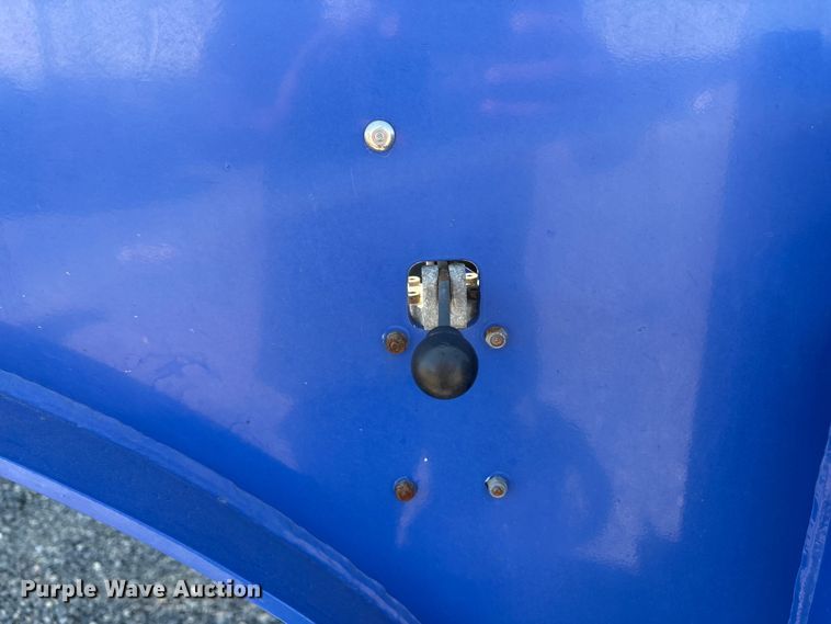 image for item EC8333 2013 Reinke container trailer