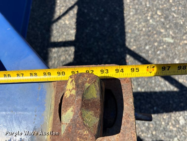 image for item EC8333 2013 Reinke container trailer