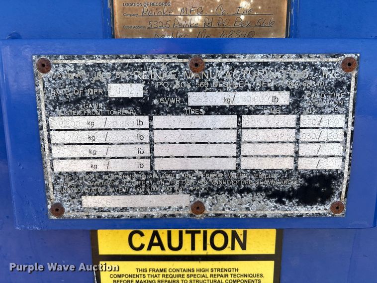 image for item EC8333 2013 Reinke container trailer