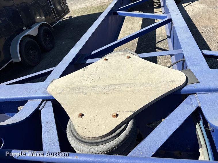 image for item EC8334 2014 Hyundai Translead container trailer