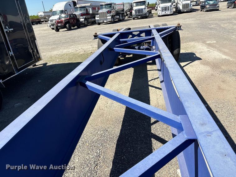 image for item EC8334 2014 Hyundai Translead container trailer