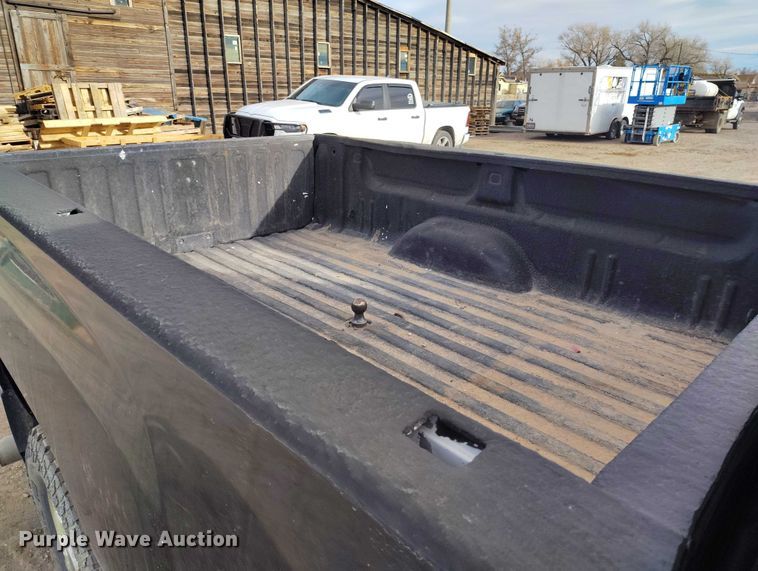 image for item EC8978 2013 Chevrolet Silverado 3500HD Crew Cab pickup truck