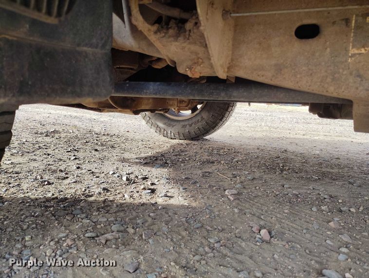 image for item EC8978 2013 Chevrolet Silverado 3500HD Crew Cab pickup truck