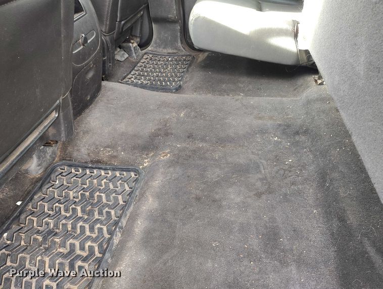 image for item EC8978 2013 Chevrolet Silverado 3500HD Crew Cab pickup truck