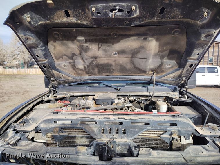 image for item EC8978 2013 Chevrolet Silverado 3500HD Crew Cab pickup truck