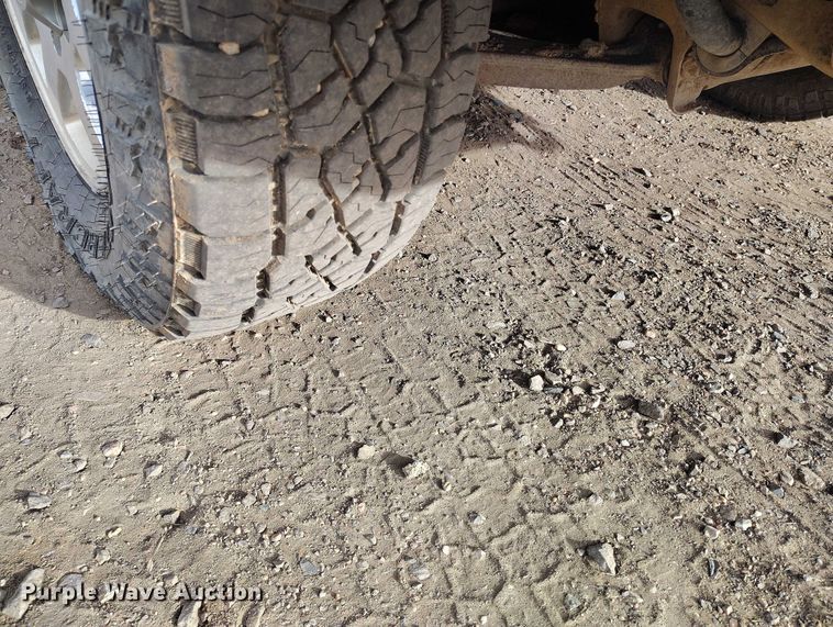 image for item EC8978 2013 Chevrolet Silverado 3500HD Crew Cab pickup truck