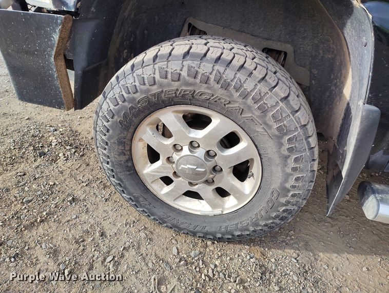 image for item EC8978 2013 Chevrolet Silverado 3500HD Crew Cab pickup truck