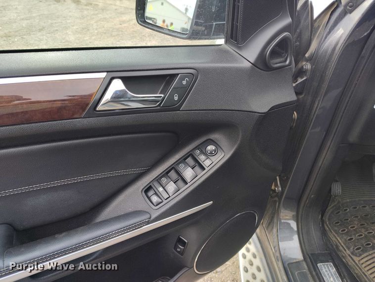 image for item EC8979 2011 Mercedes Benz GL350 SUV