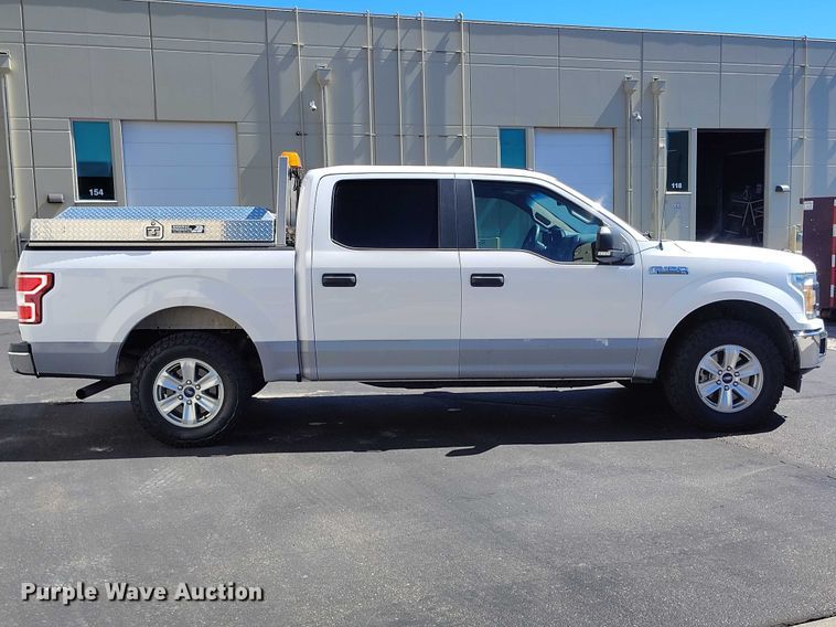 image for item EC8986 2018 Ford F-150 Crew Cab pickup truck