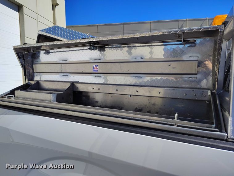 image for item EC8986 2018 Ford F-150 Crew Cab pickup truck