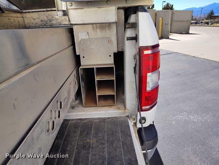 image for item EC8986 2018 Ford F-150 Crew Cab pickup truck