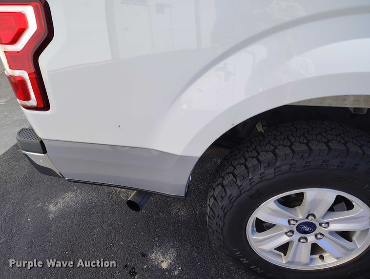 image for item EC8986 2018 Ford F-150 Crew Cab pickup truck