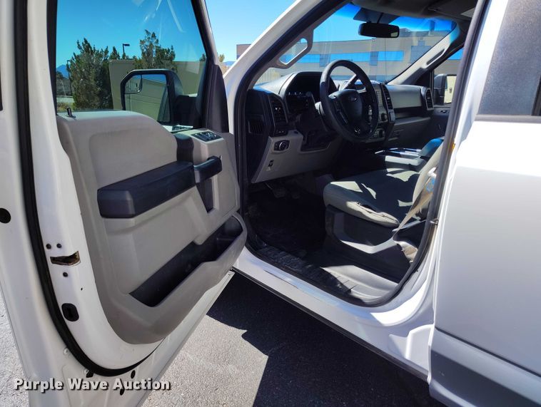 image for item EC8986 2018 Ford F-150 Crew Cab pickup truck