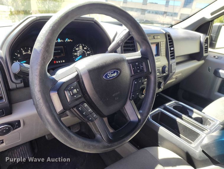 image for item EC8986 2018 Ford F-150 Crew Cab pickup truck