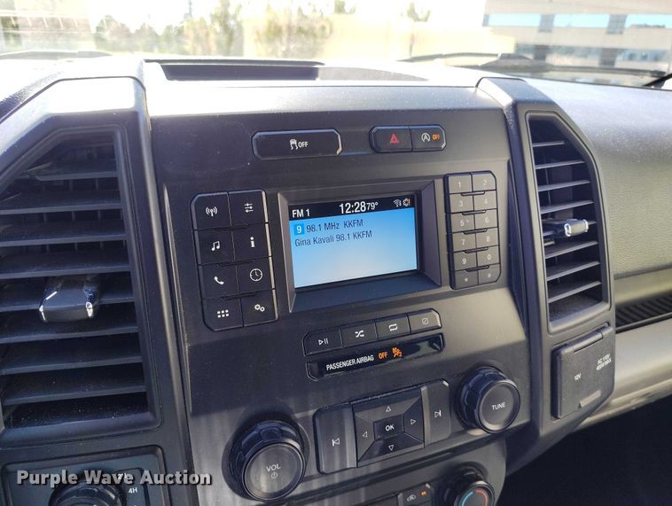 image for item EC8986 2018 Ford F-150 Crew Cab pickup truck