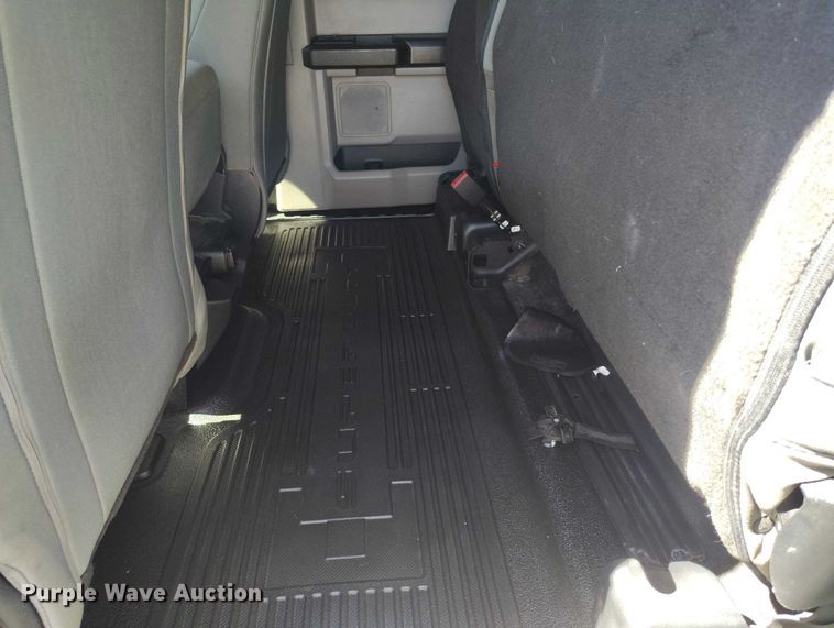 image for item EC8987 2021 Ford F250 Ext. Cab pickup truck