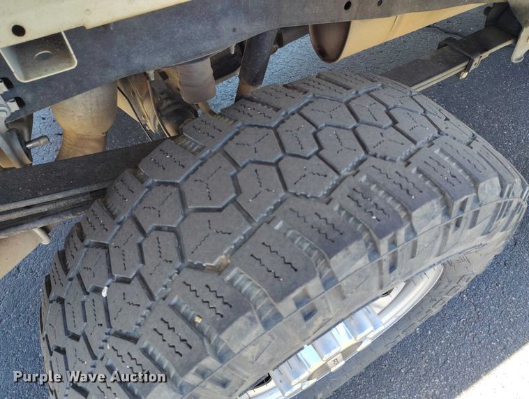 image for item EC8987 2021 Ford F250 Ext. Cab pickup truck