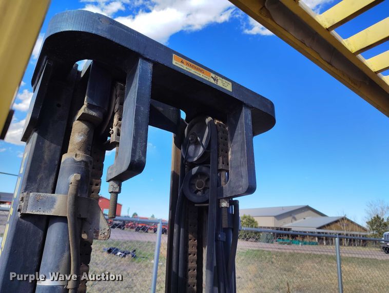 image for item EC8990 2003 Hyster 100 forklift