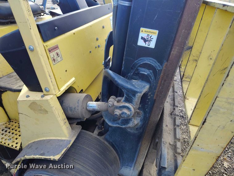 image for item EC8990 2003 Hyster 100 forklift