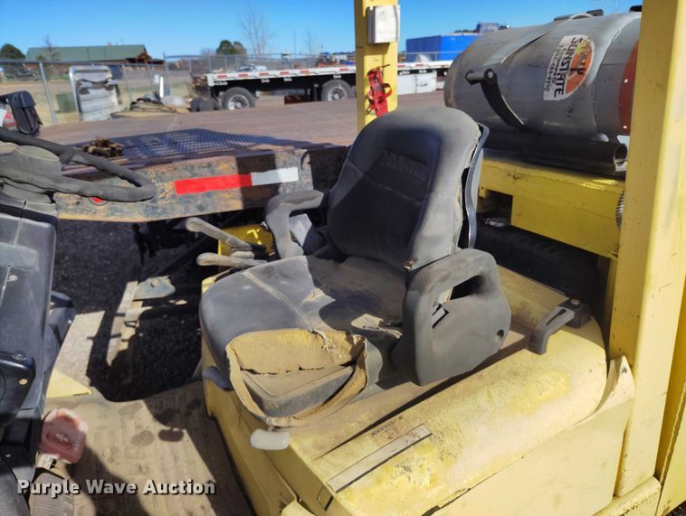 image for item EC8990 2003 Hyster 100 forklift