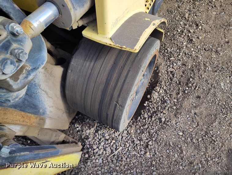 image for item EC8990 2003 Hyster 100 forklift