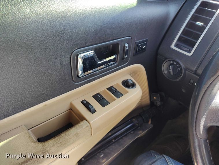 image for item EC8995 2008 Ford Edge Limited SUV