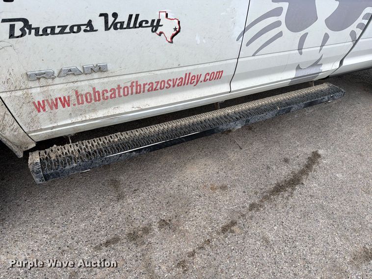 image for item ED5154 2022 RAM 2500 Crew Cab pickup truck