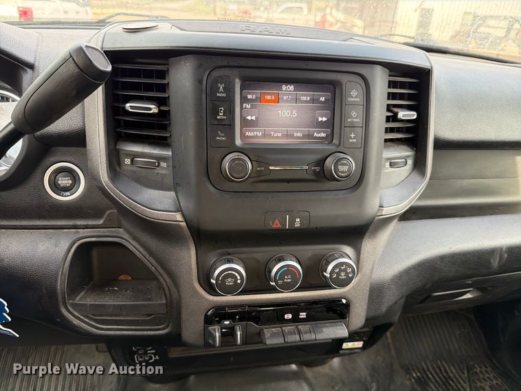 image for item ED5154 2022 RAM 2500 Crew Cab pickup truck