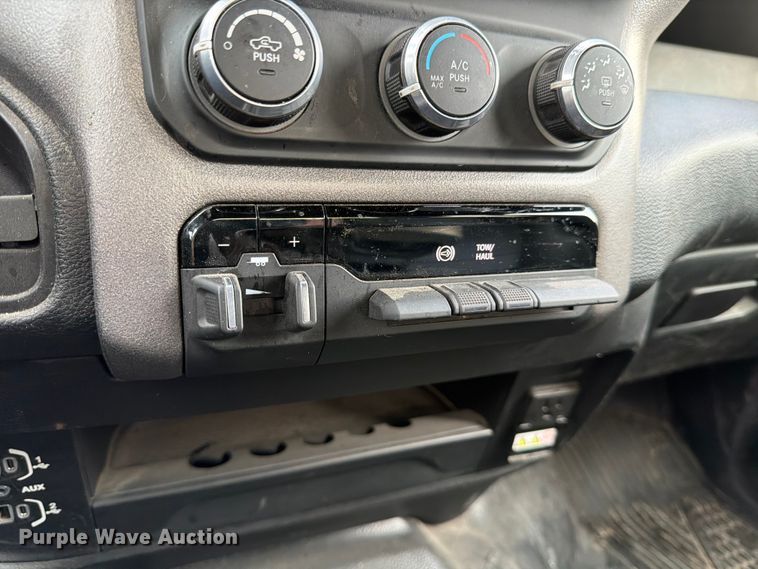 image for item ED5154 2022 RAM 2500 Crew Cab pickup truck