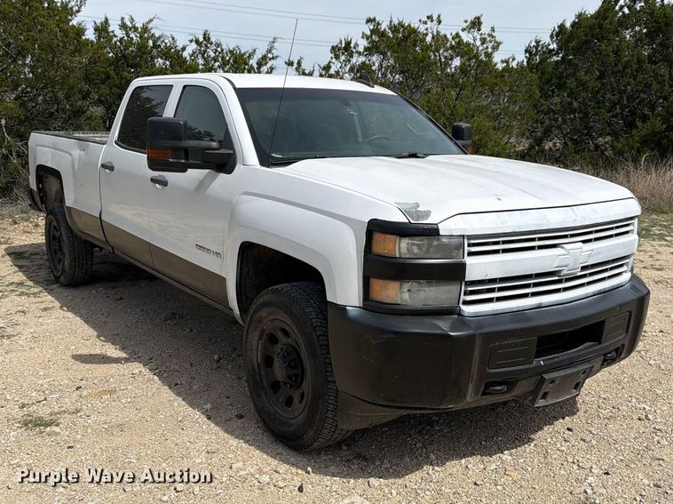 image for item ED5173 2016 Chevrolet Silverado 2500HD Crew Cab pickup truck